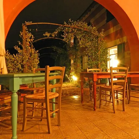 Agriturismo Cerrolungo Farm stay La Spezia