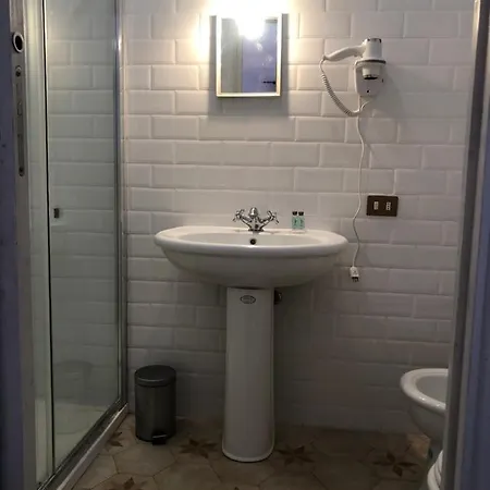 ファームステイ Agriturismo Cerrolungo ラ・スペツィア